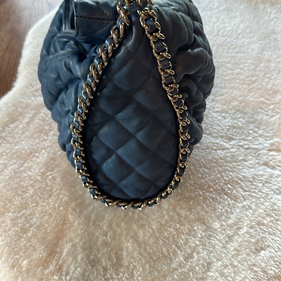 Chanel quilted hobo shoulder bag - Picture 11 of 14
